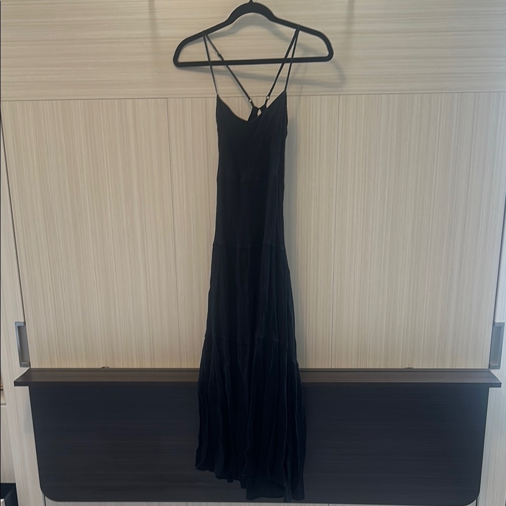 Elegant Black Maxi Dress